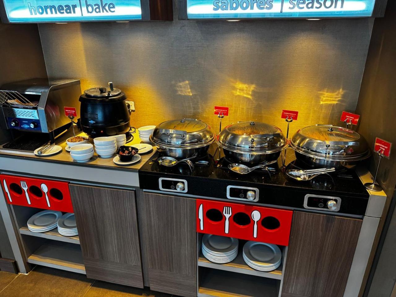 Hotel Hampton By Hilton Cali Extérieur photo